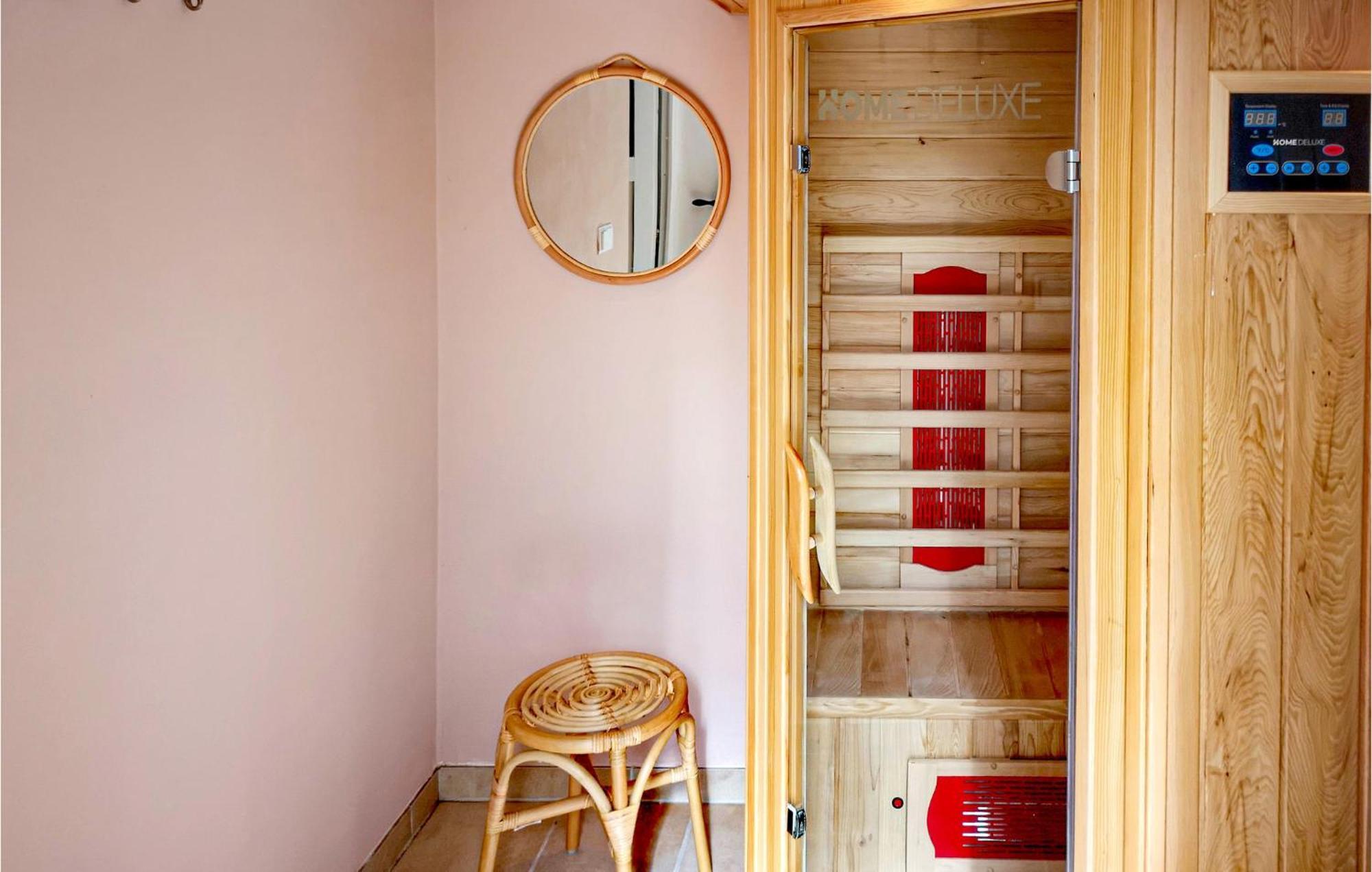 2 Bedroom Gorgeous Home In Hennstedt Hennstedt  Екстер'єр фото